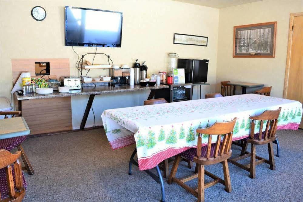 آيرونوود Royal Motel المظهر الخارجي الصورة