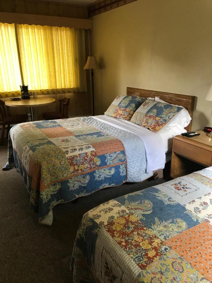 آيرونوود Royal Motel المظهر الخارجي الصورة
