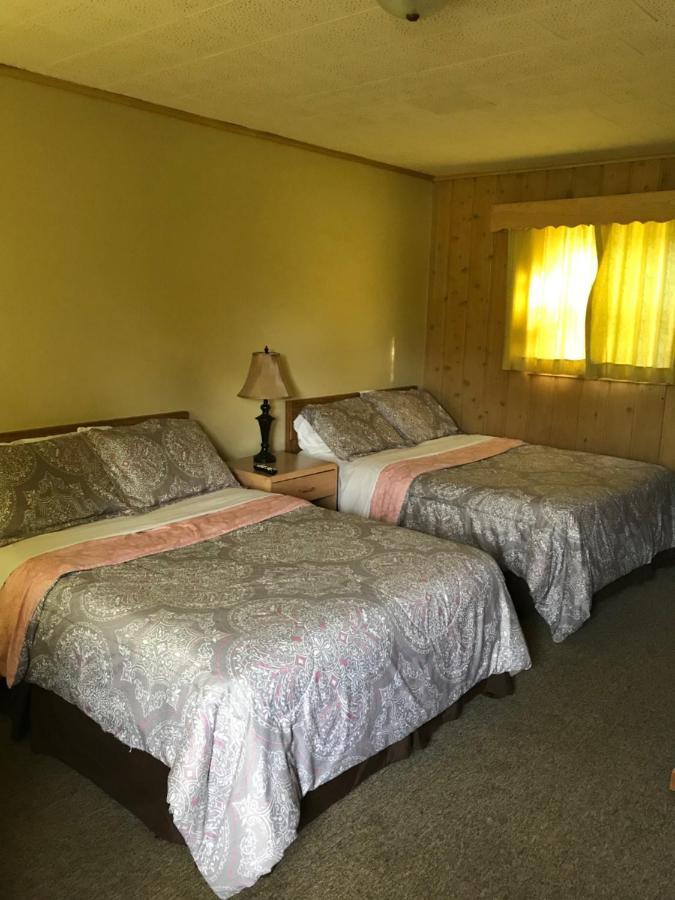آيرونوود Royal Motel المظهر الخارجي الصورة